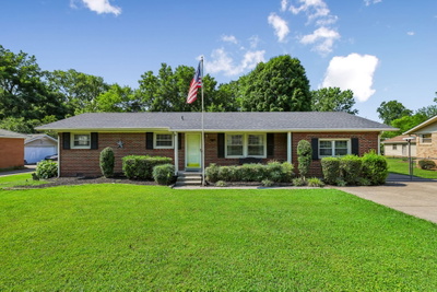 1119 W Northfield Blvd