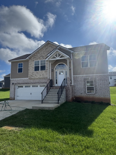 351 Cardinal Creek