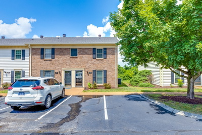 717 Fox Ridge Dr