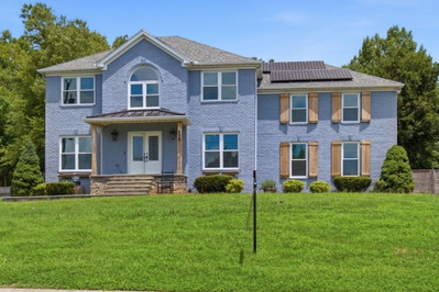 808 Alec Ct