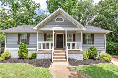 516 Ashlawn Cir