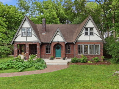 1203 McGavock Pike