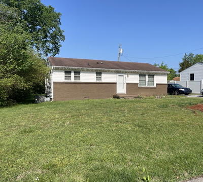824 Country Club Dr