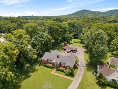 923 Battery Ln