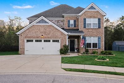 3738 Magpie Ln