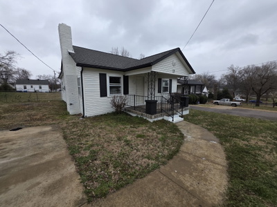 76 Elberta St