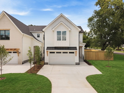 808 Newhall Dr