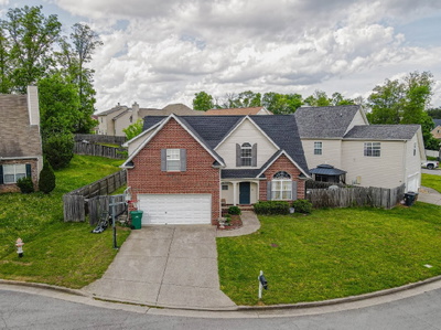 704 Sandbury Pt
