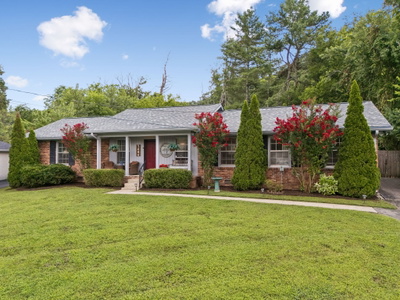 7404 Harness Dr