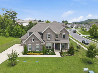 3229 Chase Point Dr