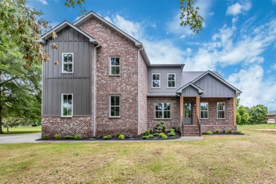 105 Arkow Ln