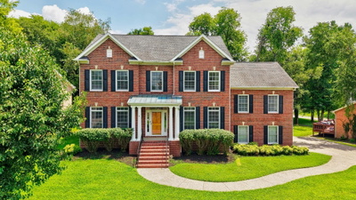 110 Shorecrest Cir