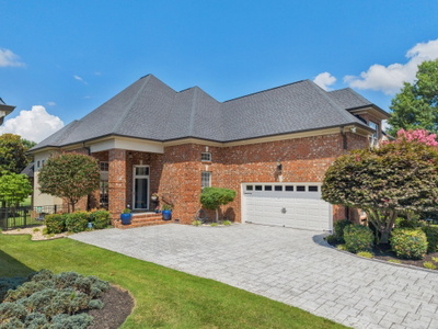 1124 Fairvue Village Ln
