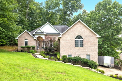 106 Creek Trail Ct