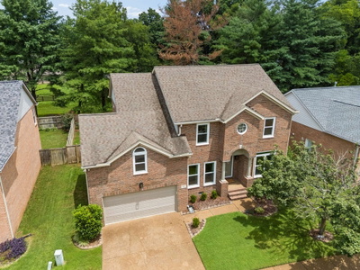 163 Clarendon Cir
