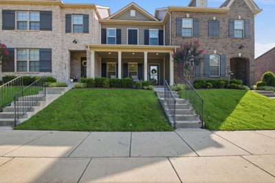 257 Claremont Ct
