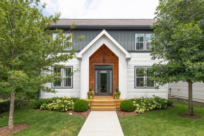 646 Nashua Ln
