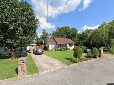 1525 Water Oak Ct