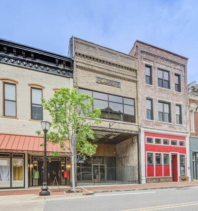 123 Franklin St