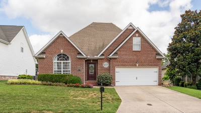 5318 Cloister Dr