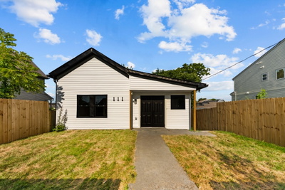 111 Lewis St