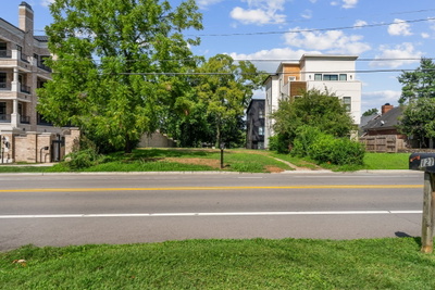 122 Woodmont Blvd