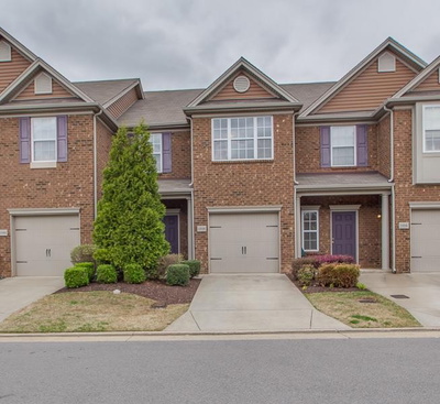1058 Ashmore Dr