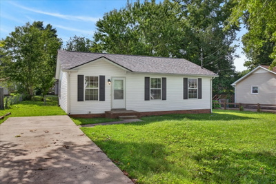 572 Lorie Ln