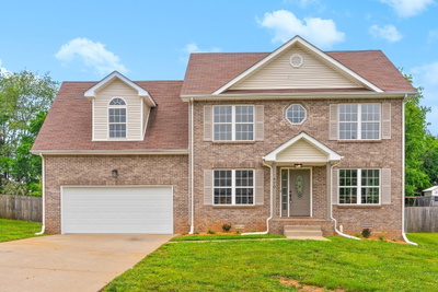670 Superior Ln