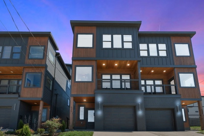 520 Weakley Ave