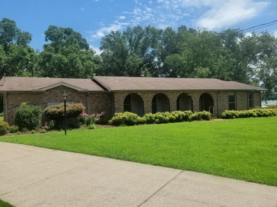 110 Meadowlake Ct
