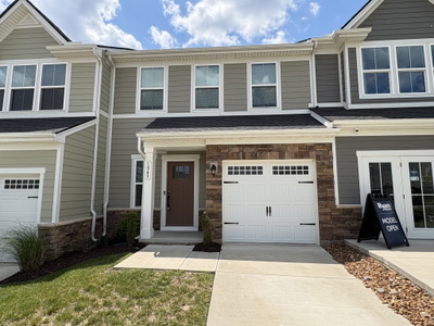 1043 Clendening Dr