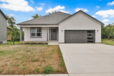 2736 Brewster Dr