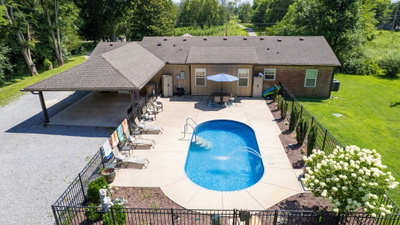 1044 Cherry Ln