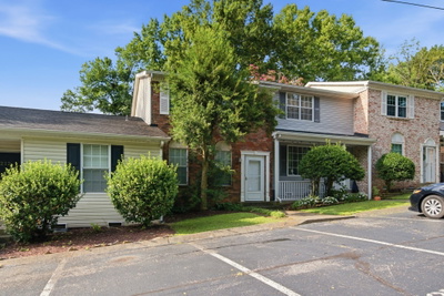 211 Oak Grove Dr