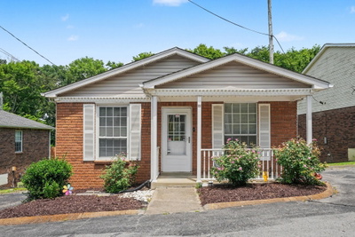126 Five Oaks Dr
