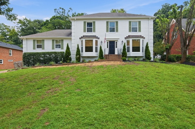 8005 Montcastle Dr