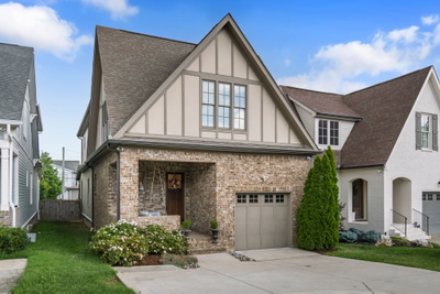 1906 Kimbark Dr