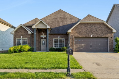 1004 Thrasher Dr