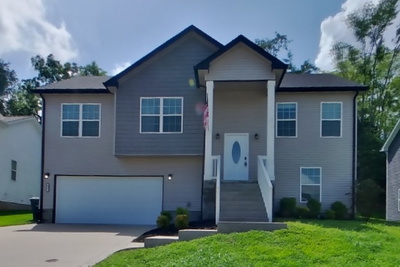 492 Woodtrace Dr