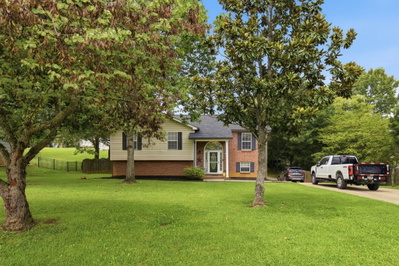 712 N Woodson Rd