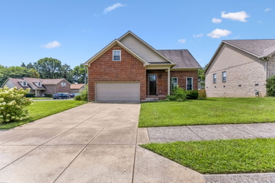 22 Twin Oaks Dr