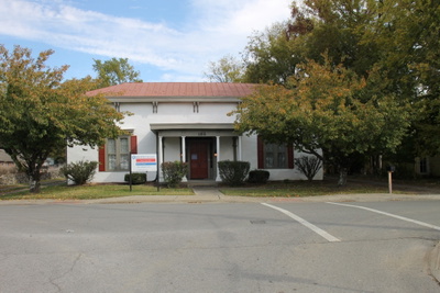 135 College St