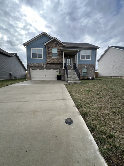 772 Lillian Grace Dr