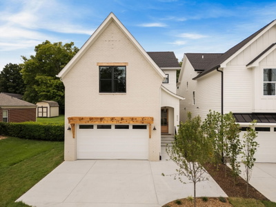 806 Newhall Dr