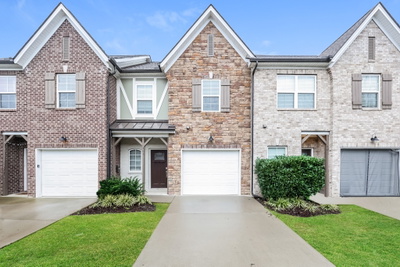 403 Riverwood Ct