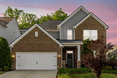 210 Woodhall Ct