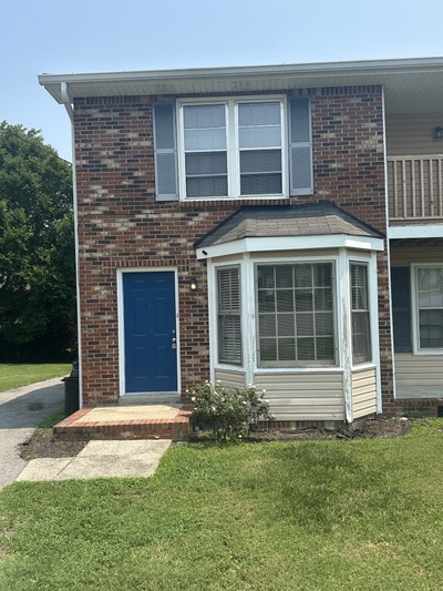 308 Crestmont Dr