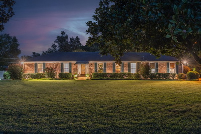 8105 Westhaven Dr