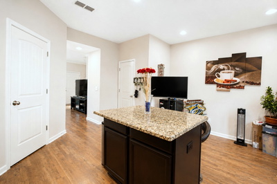 820 Staten Dr